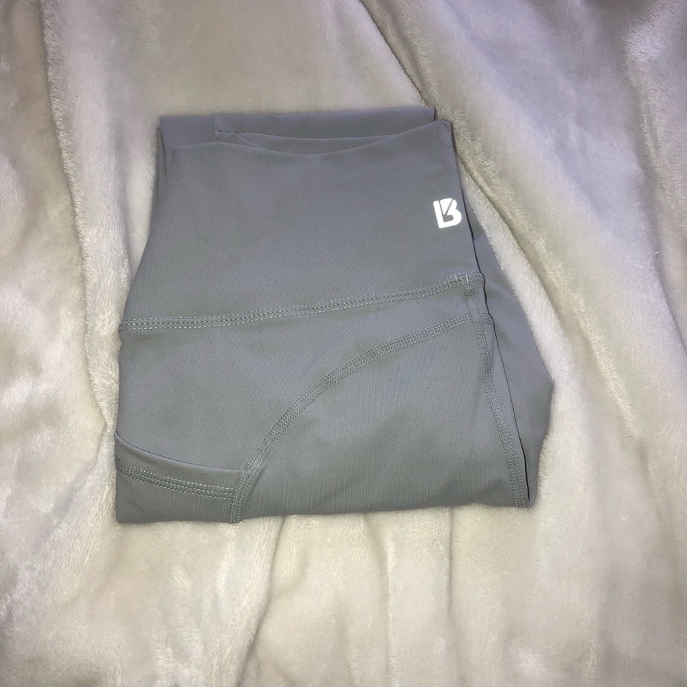 Buff bunny STONE Luna leggings medium